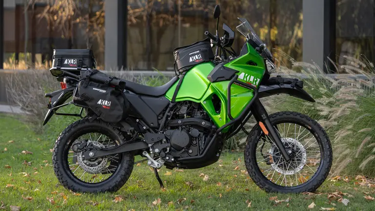 Créditos para motos: Grupo Iraola y Santander sellan acuerdo para impulsar la venta de unidades 0Km