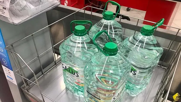 Crisis hídrica en Uruguay: consumen agua salada y no hay stock de bidones