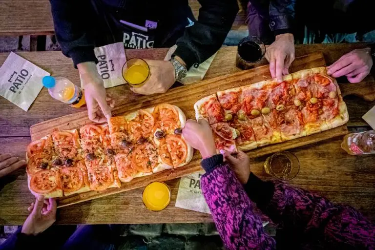 Los mejores bares y restaurantes para celebrar esta semana de la amistad