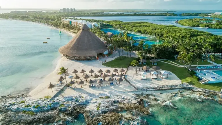 Ofertas exclusivas en hoteles all inclusive: la estrategia de la mayor cadena de resorts para atraer a turistas argentinos