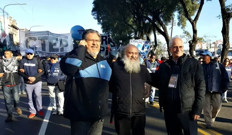 Indignante: dirigente del Movimiento Evita milita contra el capitalismo, pero tiene dos bares top (uno en Puerto Madero)