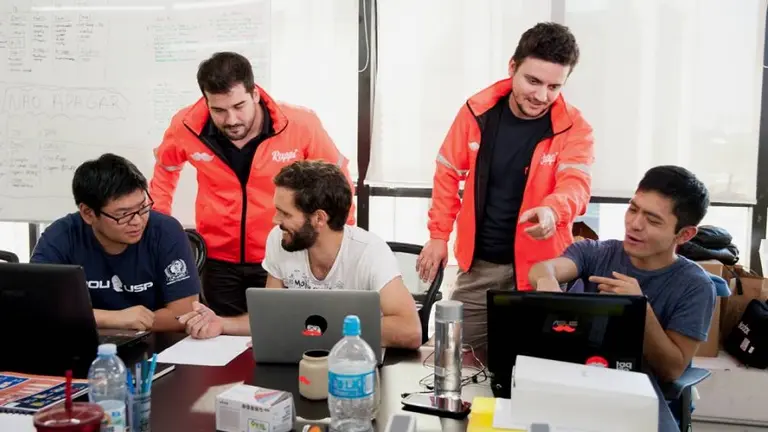 Rappi busca empleados en Argentina: ofrece sueldo de hasta $600.000