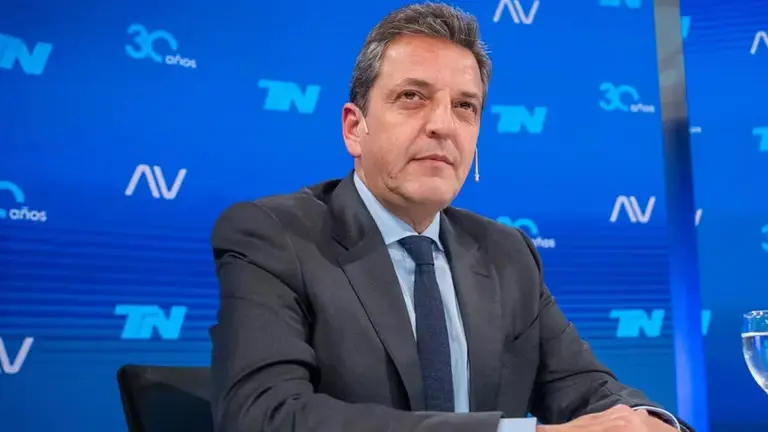 Massa prometió eliminar el impuesto a las Ganancias en caso de llegar a ser Presidente