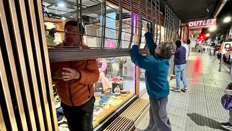 En alerta por saqueos, empresarios reclaman al Gobierno que actúe: "La Nación no puede ser rehén de inadaptados"