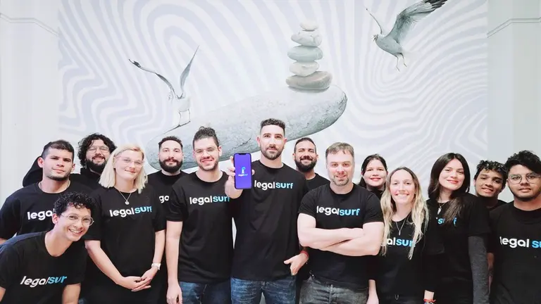 Argentinos juntaron plata entre amigos y crearon una startup que facilita el trabajo de abogados