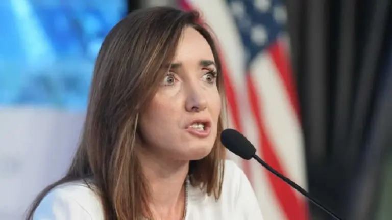 Tras el triunfo de Milei, Victoria Villarruel sucederá a Cristina Kirchner al frente del Senado