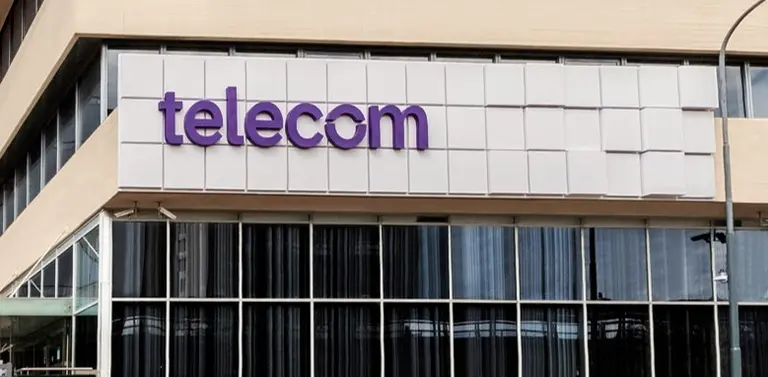 Telecom revela sus planes para crecer con inteligencia artificial y 5G, y comercializará Starlink