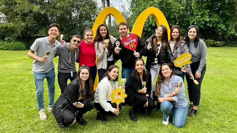 Aumento de sueldo para empleados de McDonald's y Burger King: cuánto cobrarán en octubre