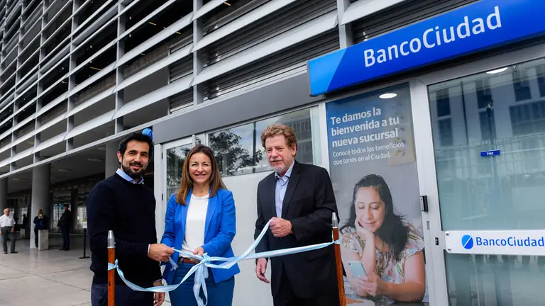 Nueva sucursal del Banco Ciudad en el Barrio Mugica de Retiro