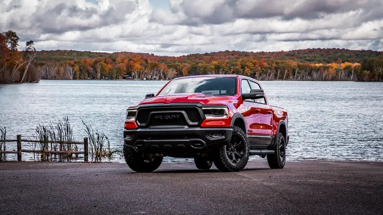 RAM lanza la nueva camioneta 1500 Rebel: es "semi-híbrida" y no paga patente