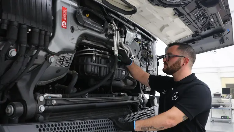 Mercedes Benz Camiones invertirá u$s10 millones en la red de concesionarios hasta 2025