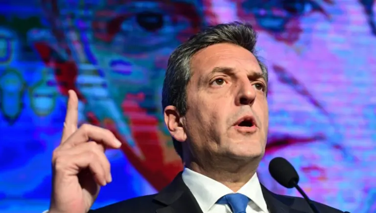 De ministro a "candidato de la gente": el otro lado de la estrategia electoral de Sergio Massa