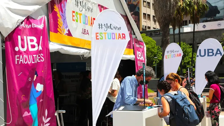 Más de 7.500 personas se inscribieron para recibir orientación laboral en la UBA