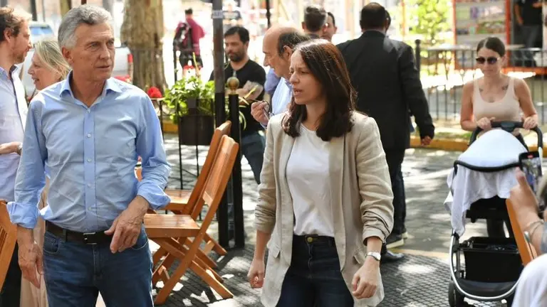 Mauricio Macri repartió la boleta de Soledad Martínez en Vicente López