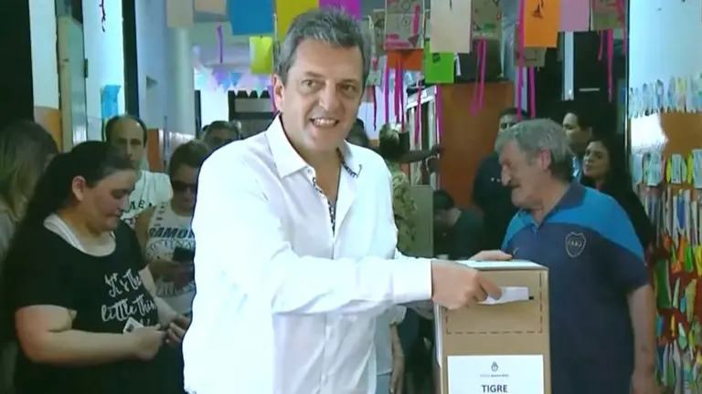 Sergio Massa: "Va a ser una excelente jornada, el lunes la Argentina sigue"