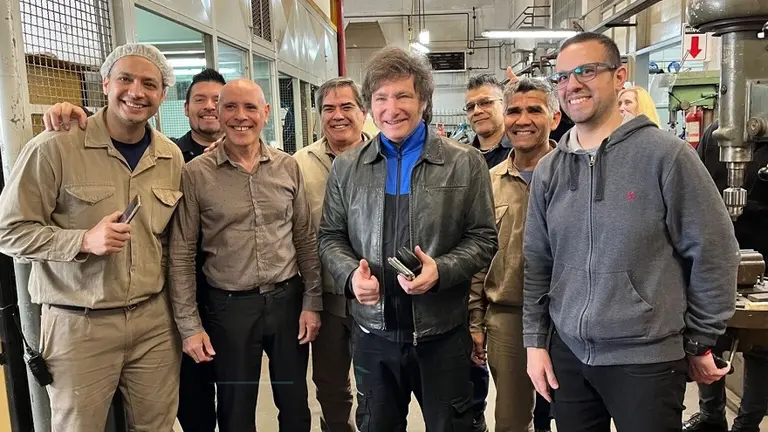 Gremio de la Alimentación repudió la visita de Milei a Felfort: "Pretende eliminar derechos adquiridos"