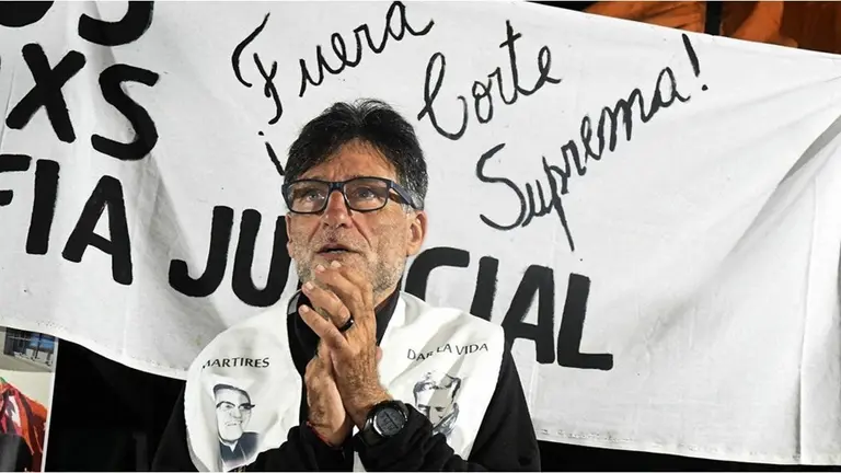 La historia oculta del polémico Padre "Paco": ¿sacerdote o puntero político?