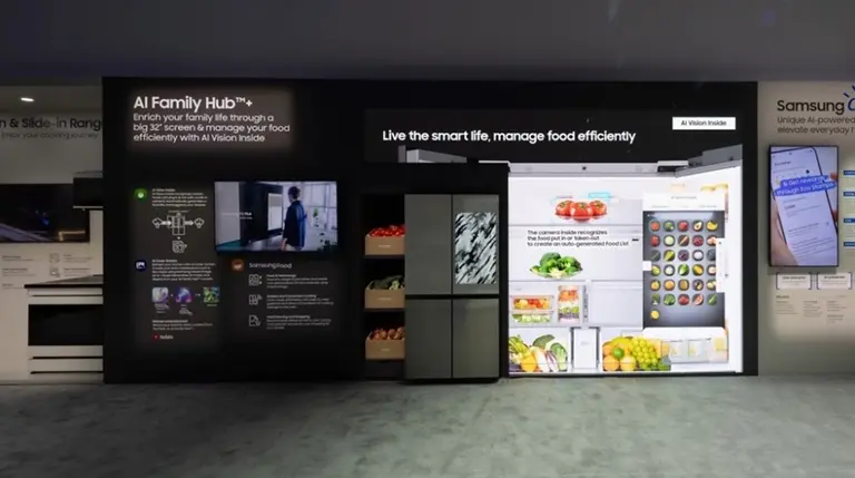Samsung presentó su heladera con inteligencia artificial, que arma recetas automáticas: cuánto sale