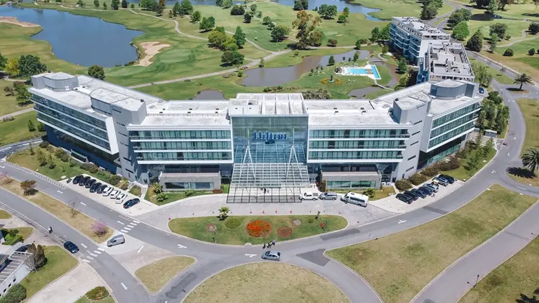 Disfruta la Magia de Semana Santa en Hilton Pilar