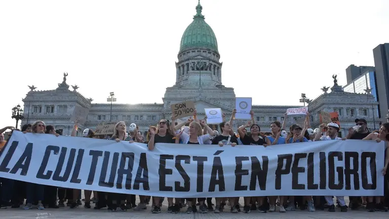 Desde Charly García y Fito Páez hasta Cecilia Roth: la carta de 20.000 artistas contra de la Ley ómnibus