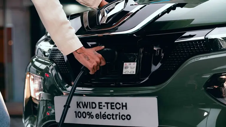 Renault lanza financiación para el eléctrico Kwid E-Tech y ofrece importantes descuentos en 0km