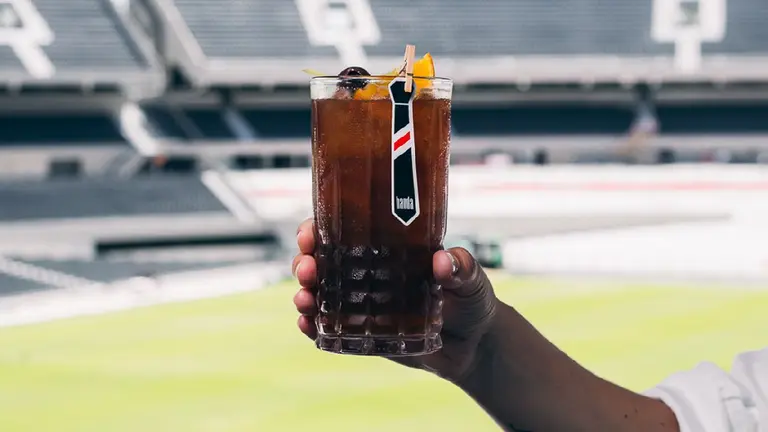Los originales cócteles que podés probar en el restaurante del estadio Más Monumental de River