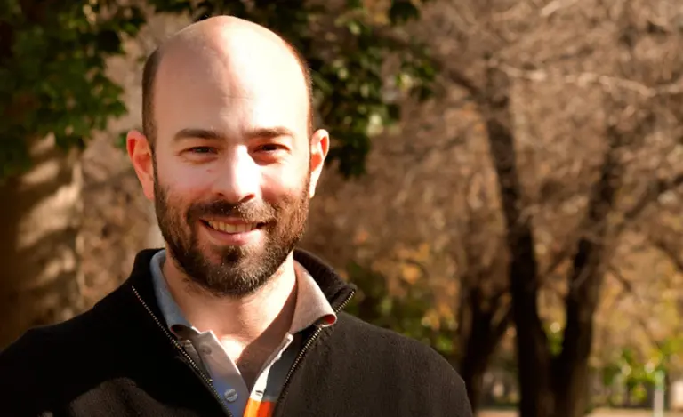 ¿La inteligencia artificial se quedará con todo el empleo?: la opinión del mayor experto argentino en el tema