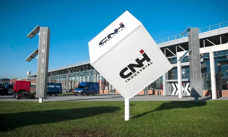 El mayor fabricante de maquinaria agrícola sale a buscar fondos para expandir su operación