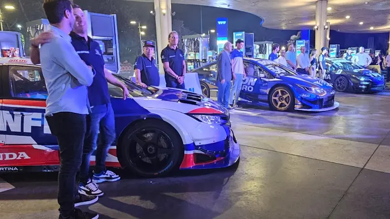 Larga el TC2000 YPF Infinia 2024: así presentaron los equipos para la temporada