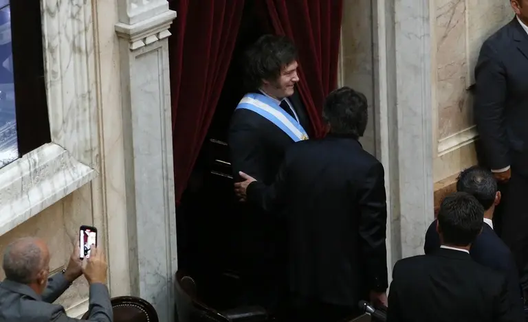 Los invitados de los palcos VIP, una reforma previsional revolucionaria y la vuelta al cole de los hermanos Milei