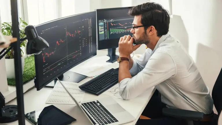 ¿Qué son y cómo se puede invertir en los plazos fijos bursátiles?