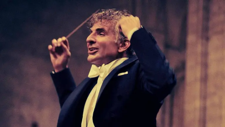 Dónde ver online la película "Maestro", protagonizada por Bradley Cooper