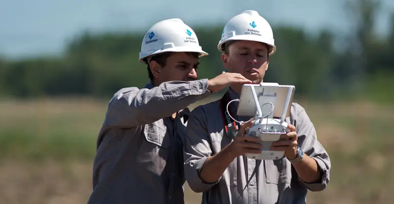Transener: por falta de subsidios, la principal transportadora de energía del país no puede pagar sueldos
