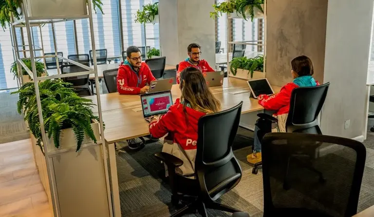 PedidosYa busca empleados en Argentina: ofrece sueldo de hasta $900.000