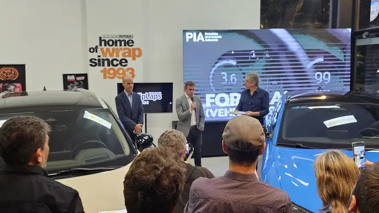 Ford y Nissan recibieron los Premios PIA a los "Autos del Año 2023"