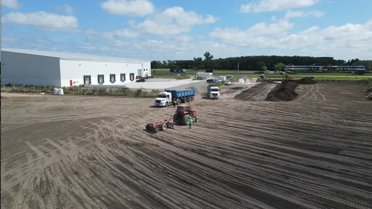 Mercedes Benz Camiones y Buses construirá una nueva fábrica en el país