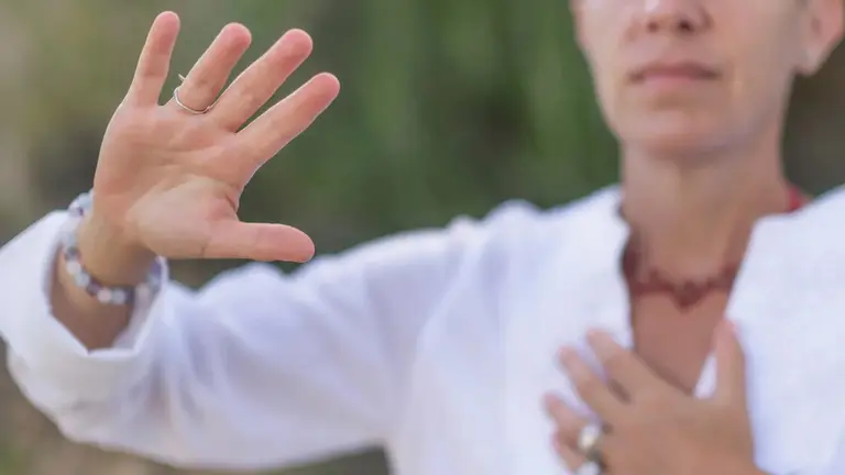 Estudiar para abrir registros akáshicos tiene distintos costos según el curso que se realice