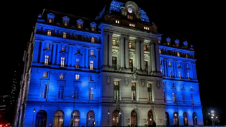 El nuevo nombre que estudia el Gobierno para rebautizar al CCK y "borrar" el apellido Kirchner