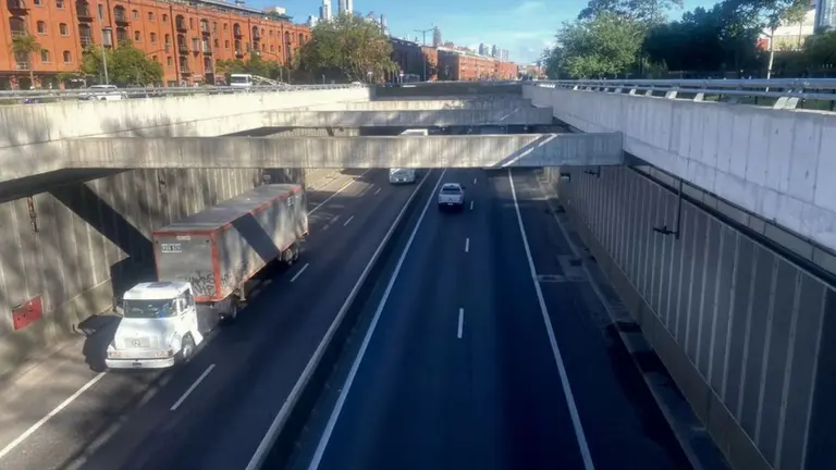 Los autos podrán usar el Paseo del Bajo los fines de semana: cuánto costará el peaje