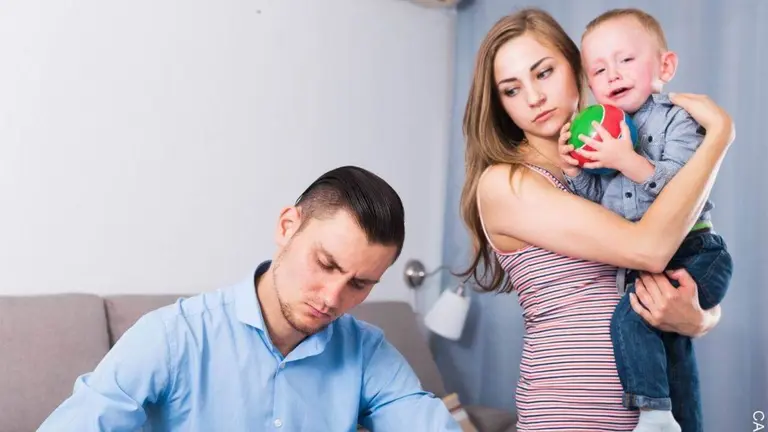 Un padre que se atrasó en las cuotas y fue inscripto en el Registro de Deudores Alimentarios pero regularizó su situación puede pedir el Certificado de Libre Deuda para corroborar que no debe más cuotas de la manutención de su hijo