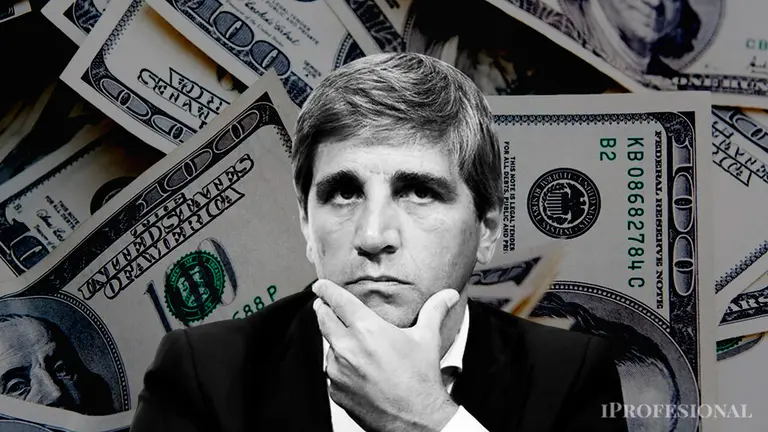 Tras llegar a otro récord, qué evalúa Caputo para contener la suba del dólar blue