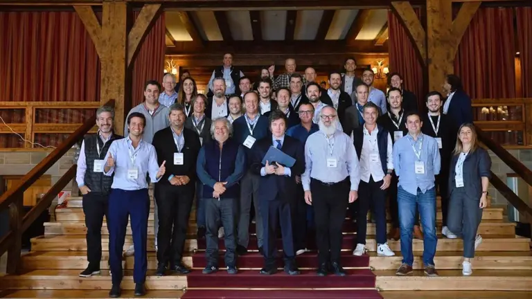 Empresarios advierten que la Argentina atraviesa una "etapa de tensión"