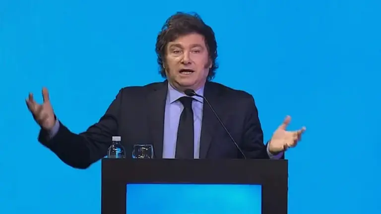 Milei criticó a la oposición y defendió el rumbo económico: "Tiren la Ley Base que vamos a lograrlo pese a la política"