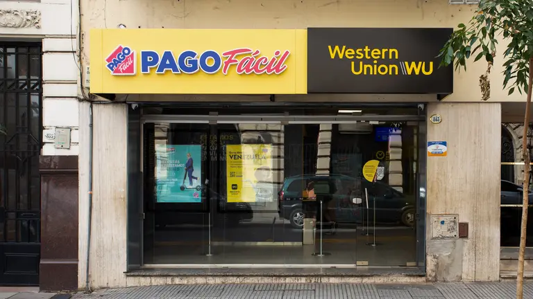Cuánto cuesta abrir una franquicia de Pago Fácil en 2026 y cómo funciona el negocio