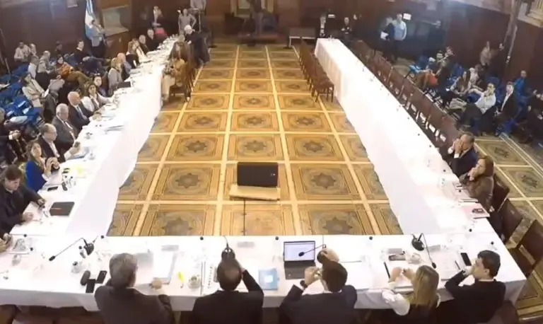 Proyecto fiscal: obtiene dictamen en el Senado con suba de impuestos a la minería para las provincias