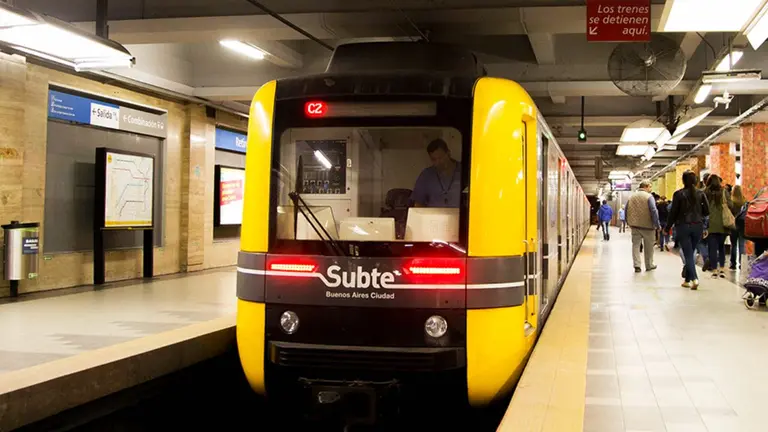 Alivio para miles de pasajeros por el anuncio de la empresa que maneja el Subte