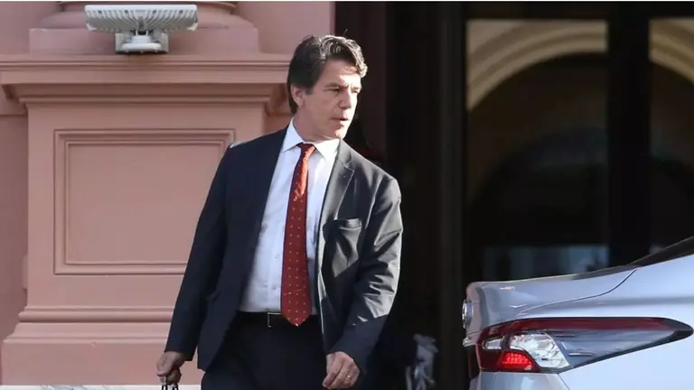 Javier Milei habló de la salida de Nicolás Posse: "Era mi amigo hace 18 años, no cumplió objetivos y pista, afuera"