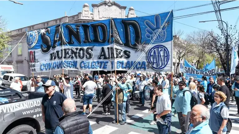 Sanidad: fracasaron las negociaciones por suba de sueldo y siguen paros en clínicas y sanatorios