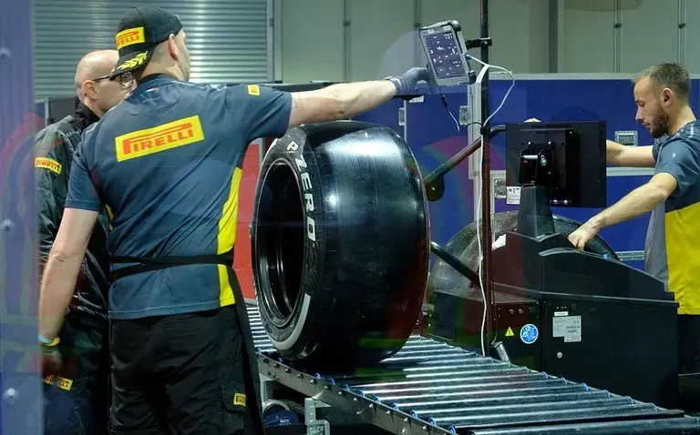 Qué sueldo cobra un empleado de Pirelli, Bridgestone y FATE