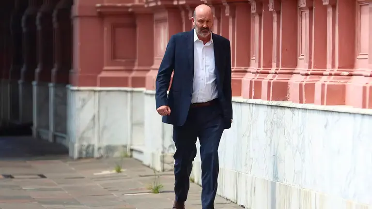 Sturzenegger confirmó cuáles serán las funciones del ministerio y quiénes lo acompañarán